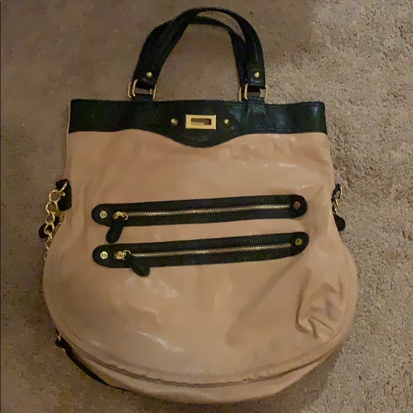 Danielle Nicole Purse - Picture 1 of 3